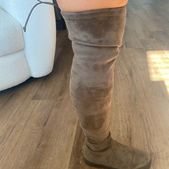 Stuart Weitzman Playtime OTK boot - Picture 4 of 9